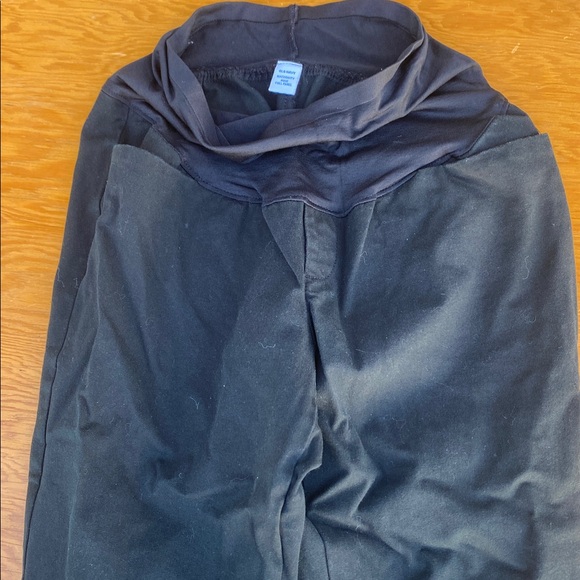 Old navy black maternity pixie dress pants - Picture 1 of 3